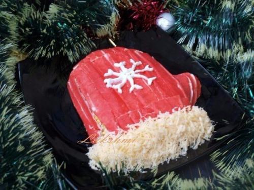 Салат Варежка Деда Мороза.