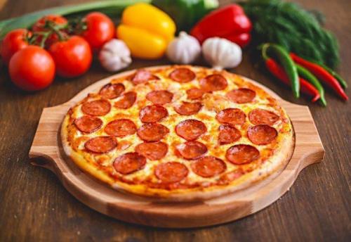 Пицца Пепперони.  Ингредиенты: 03