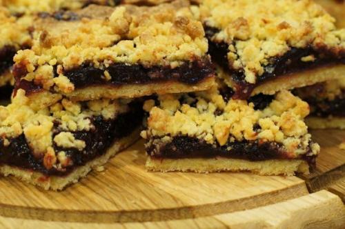 Венское печенье или тертый пирог на желтках. 

