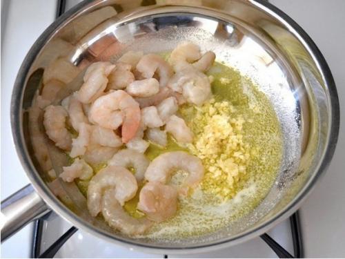 Паста с креветками и томатами. 03