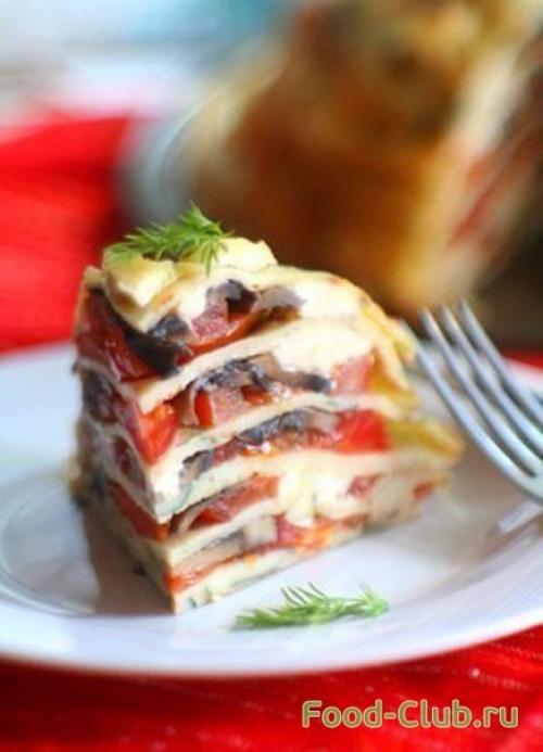 Блинный пирог с помидорами, грибами и сыром.