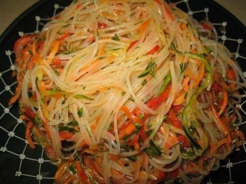 Фунчоза по-корейски.  Ингредиенты: 03