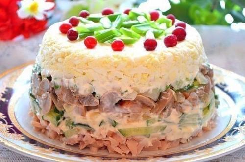 8 рецептов красивых салатов к новому году 2022. 06