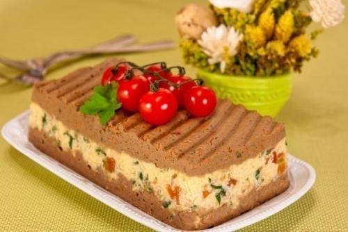 Паштет с куриной печенью и сыром - нежнейший, яркий, вкусный паштет.