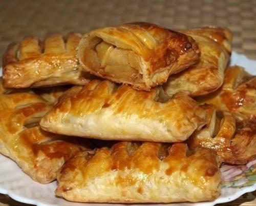 Быстрые слоечки с яблоками. Быстрые слоечки с яблоками.