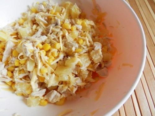 Салат с курицей, ананасом и сыром. 04 Салат с курицей, ананасом и сыром. 04