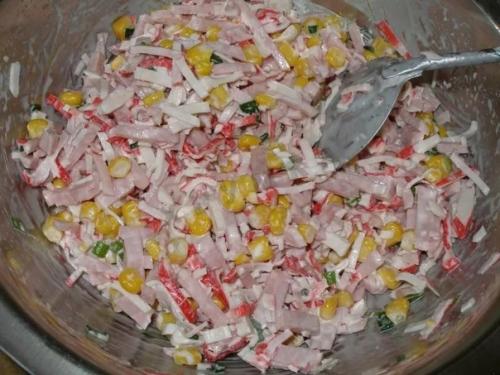 Вкусный салатик за 5 минут.