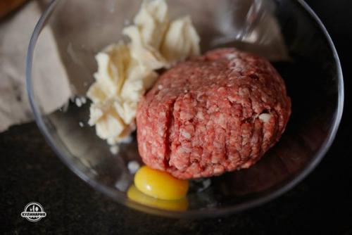 Домашние котлеты. Ингредиенты: