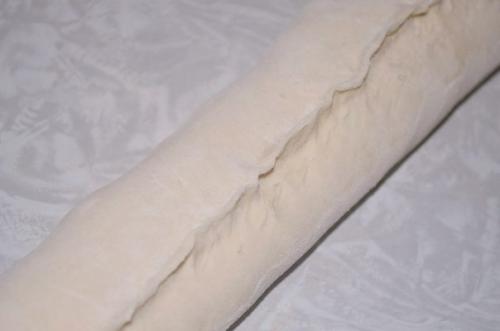 Булочки с творогом из слоеного теста. Слоёные булочки с творожной начинкой и изюмом.