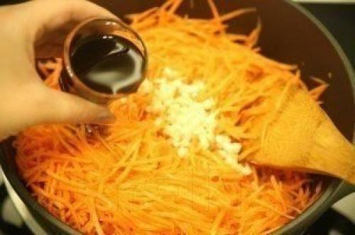 Морковка по-корейски.  Отменная закуска! 08