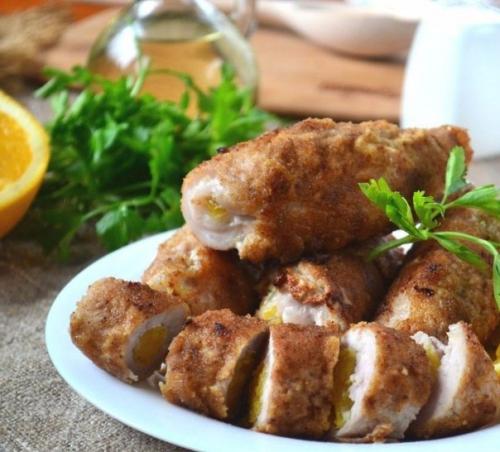 Мясные рулетики с сюрпризом.