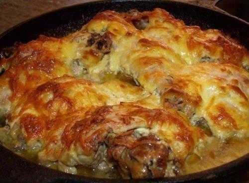 Курочка с чесноком и сыром.