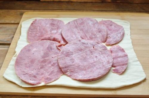 Запеченные рулетики с ветчиной и сыром. 01