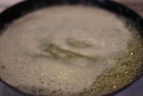 Банановые бурфи с орехами, курагой и изюмом. 06