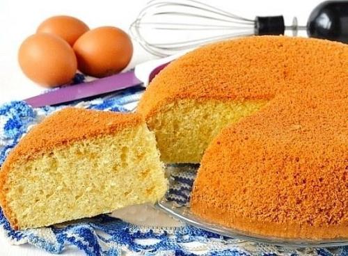 Ванильный бисквит на кипятке. Ванильный бисквит на кипятке.