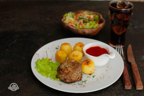 Домашние котлеты. Ингредиенты: 05