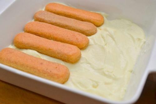 Тирамису.   Ингредиенты:   Сыр филадельфия - 340 г. 06