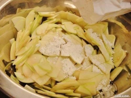 Яблочный пирог Шарлотка. 01