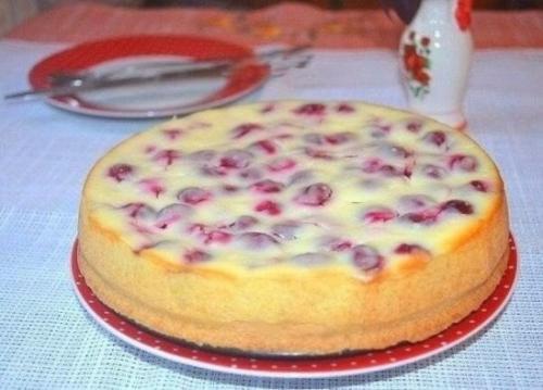 Творожный пирог с вишней?