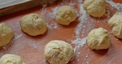 Булочки с кремом.