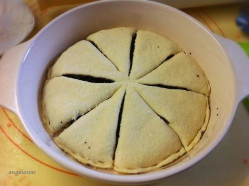 Пирог с маком Цветок из творожно - дрожжевого теста. 04