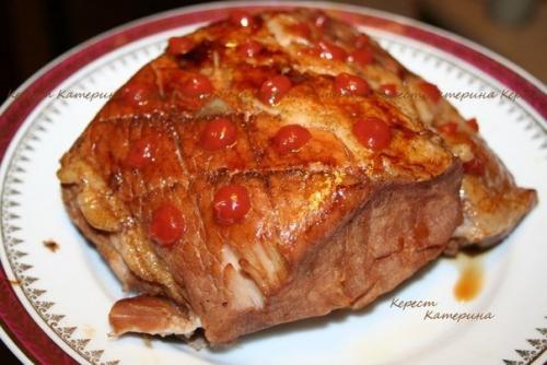 Отварное мяско.

1200-2000 г свинины без костей, лучше с прослойками жирка.
