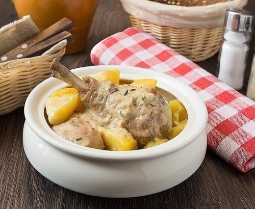 Рагу из курицы в СМЕТАНЕ.