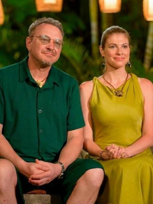 Марат Башаров появился на реалити-шоу вместе со своей молодой возлюбленной, которая младше него на 13 лет. 01