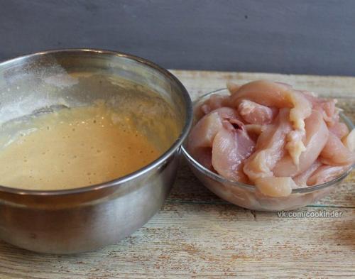 Стрипсы - сочная курица в хрустящей панировке. 01