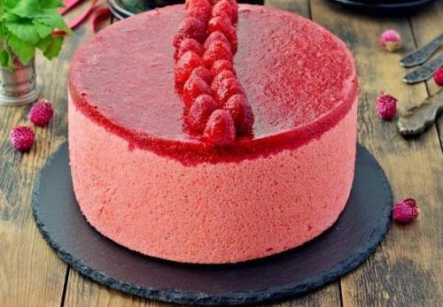 Малиновый муссовый торт.