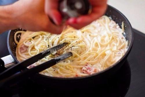 Карбонара?   Ингредиенты:   Спагетти - 200 г.