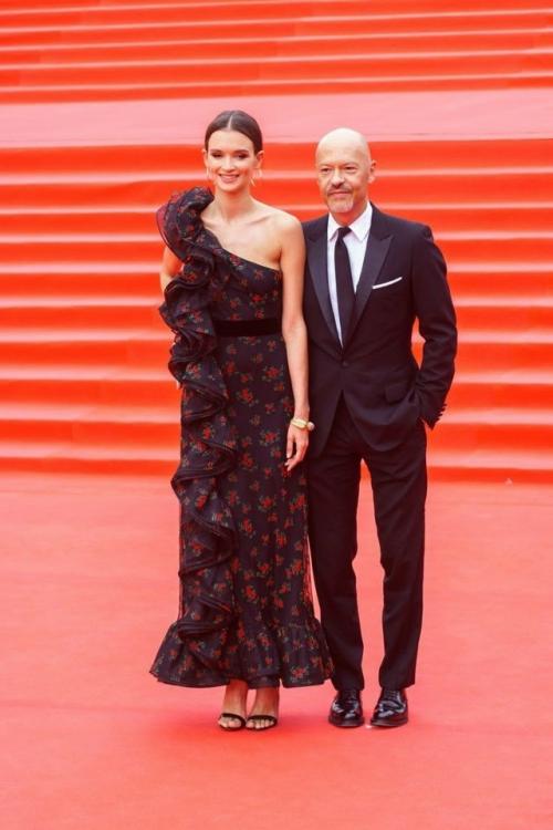 Паулина андреева подала на развод с Фёдором Бондарчуком. 01