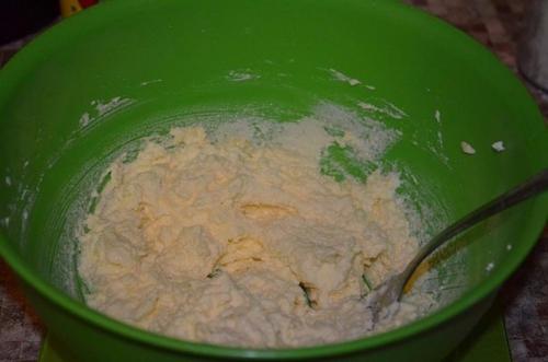 Конвертики с мясом из творожного теста. 01