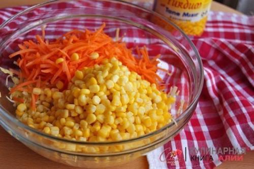 Салат с капустой, кукурузой и без майонеза! 02 Салат с капустой, кукурузой и без майонеза! 02