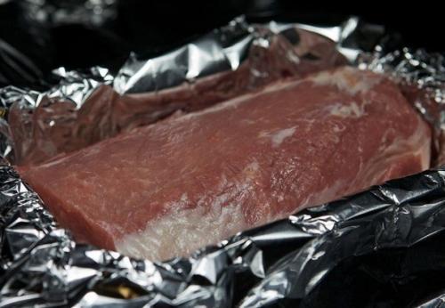 Свинина, запеченная с майонезом и специями. 03