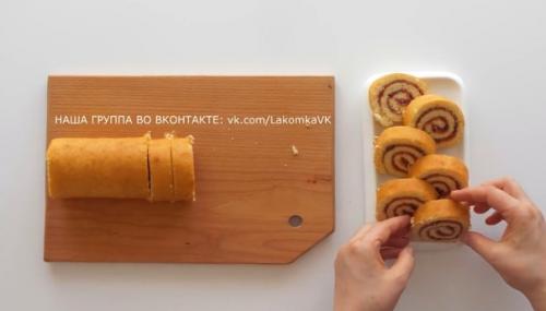 Бисквитный рулет нежный. 05