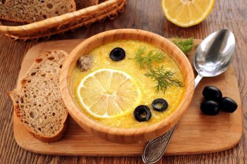 Куриный суп Греческий.