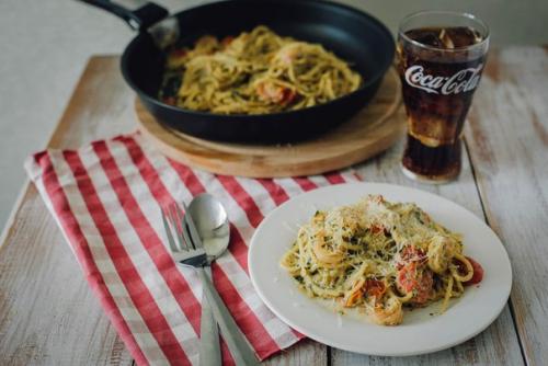 Феттучини с креветками за 30 минут. Феттучини с креветками за 30 минут.