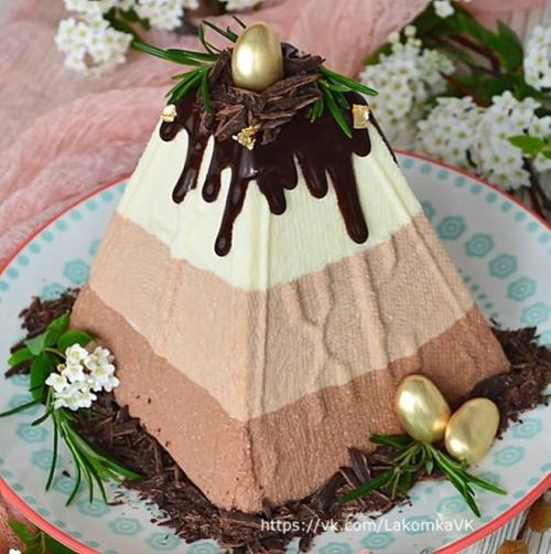 Творожная пасха три шоколада.