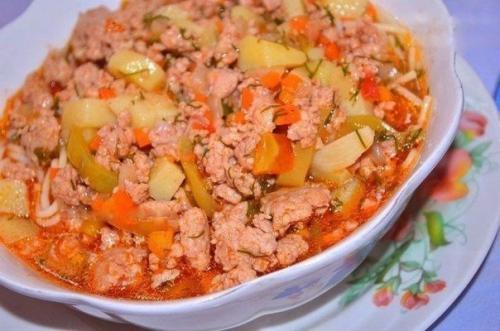 Ленивый лагман.  Это очень вкусно и легко готовить!