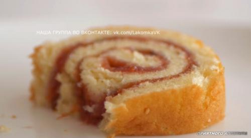 Бисквитный рулет нежный. 01