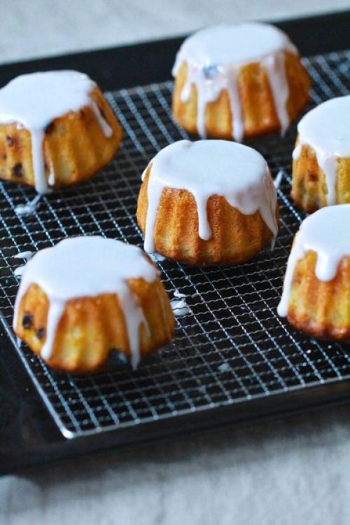 Ромовая баба.   Сплошное счастье, хочу вам сказать рецепт взят из Классической Французской Кухни. 01