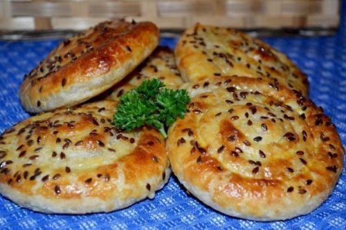 Сырные улитки.   Для приготовления сырных улиточек нам понадобится: