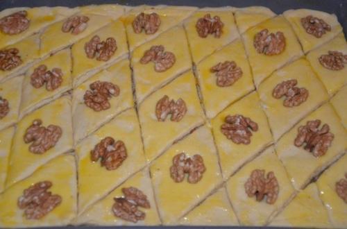 Пахлава. Вариантов приготовления этой восточной сладости громадное количество. 06 Пахлава. Вариантов приготовления этой восточной сладости громадное количество. 06