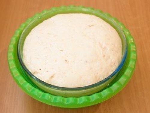 Сдобные куличи.  Ингредиенты: 03