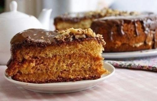 Очень вкусный нежный медовый бисквит. Очень вкусный нежный медовый бисквит.