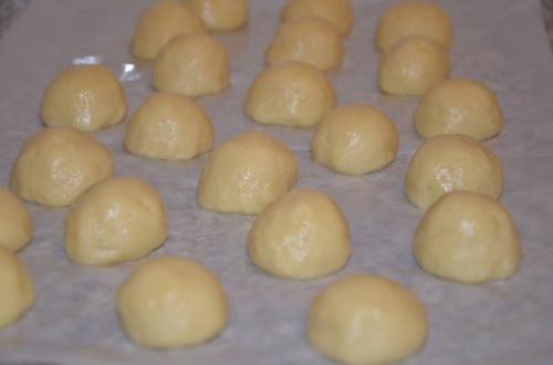 Печенье Грибочки.  Вариантов печенья Грибочки - множество, но этот - мой фаворит! 02