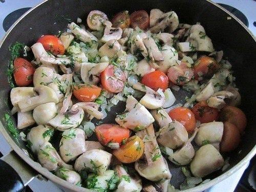 Картошечка с грибами и томатами. 04