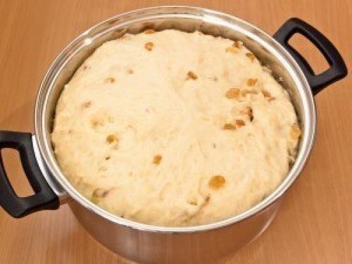 Сдобные куличи.  Ингредиенты: 08