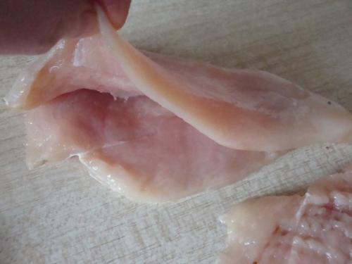 Куриный рулет с яблоками и сухофруктами? 01